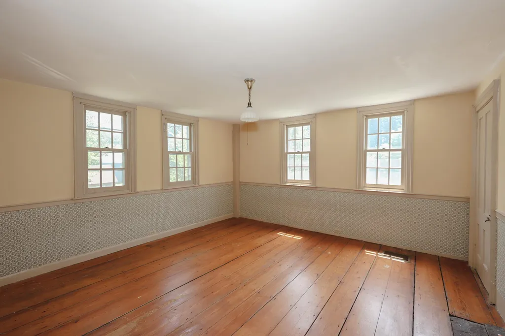 443 Centre Street Sullivan NH 03445