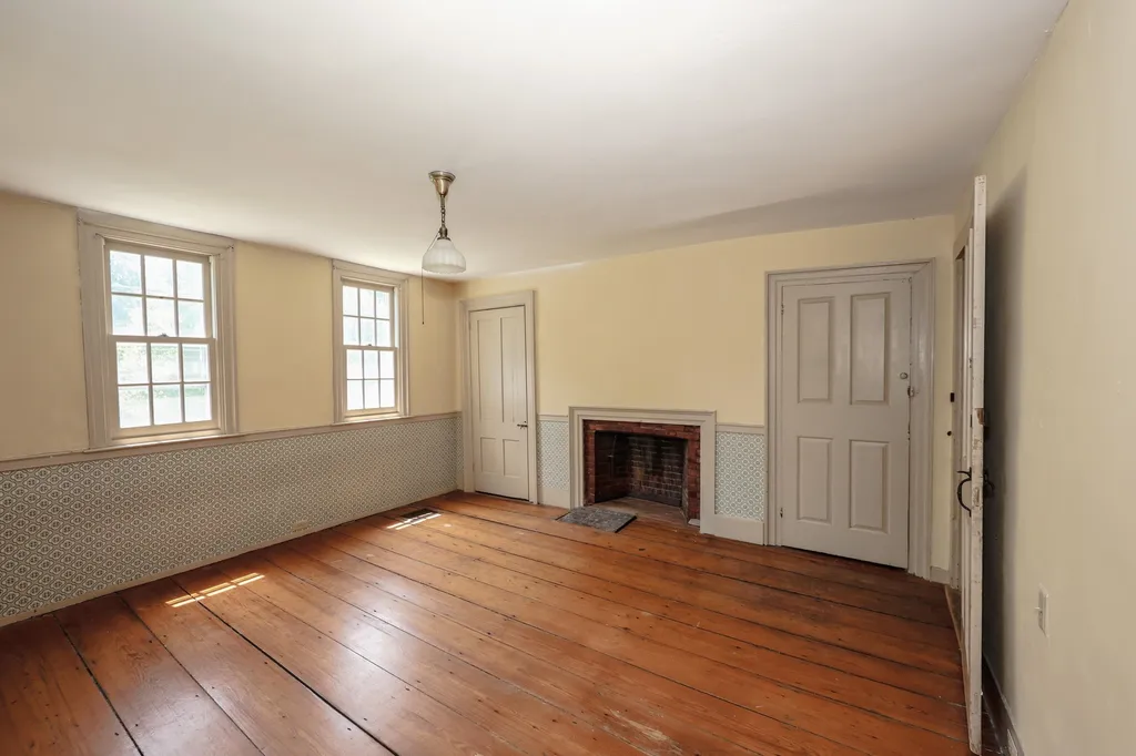 443 Centre Street Sullivan NH 03445