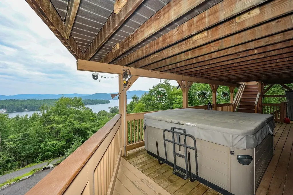 54 Chrisden Drive Bridgewater NH 03222