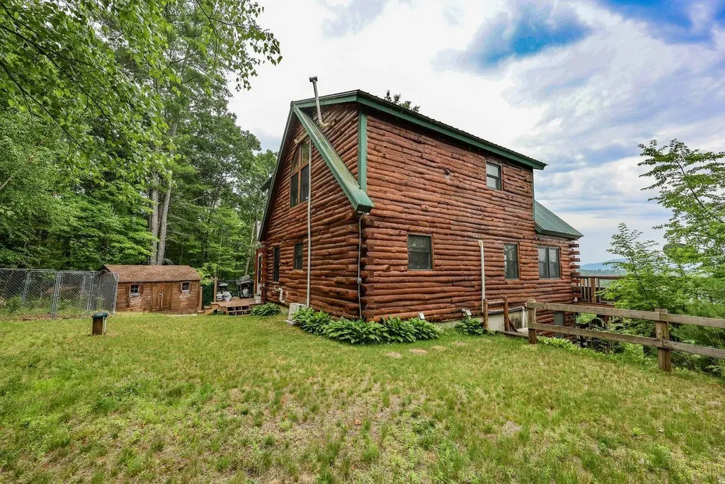 54 Chrisden Drive Bridgewater NH 03222