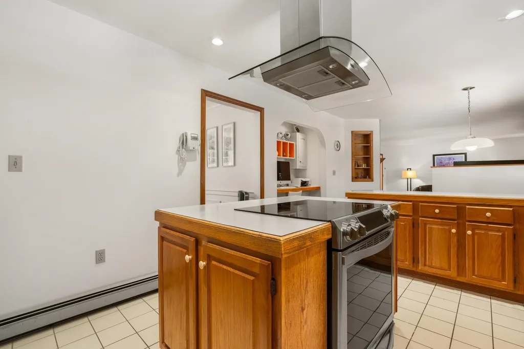7 Bartlett Road Stratham NH 03885