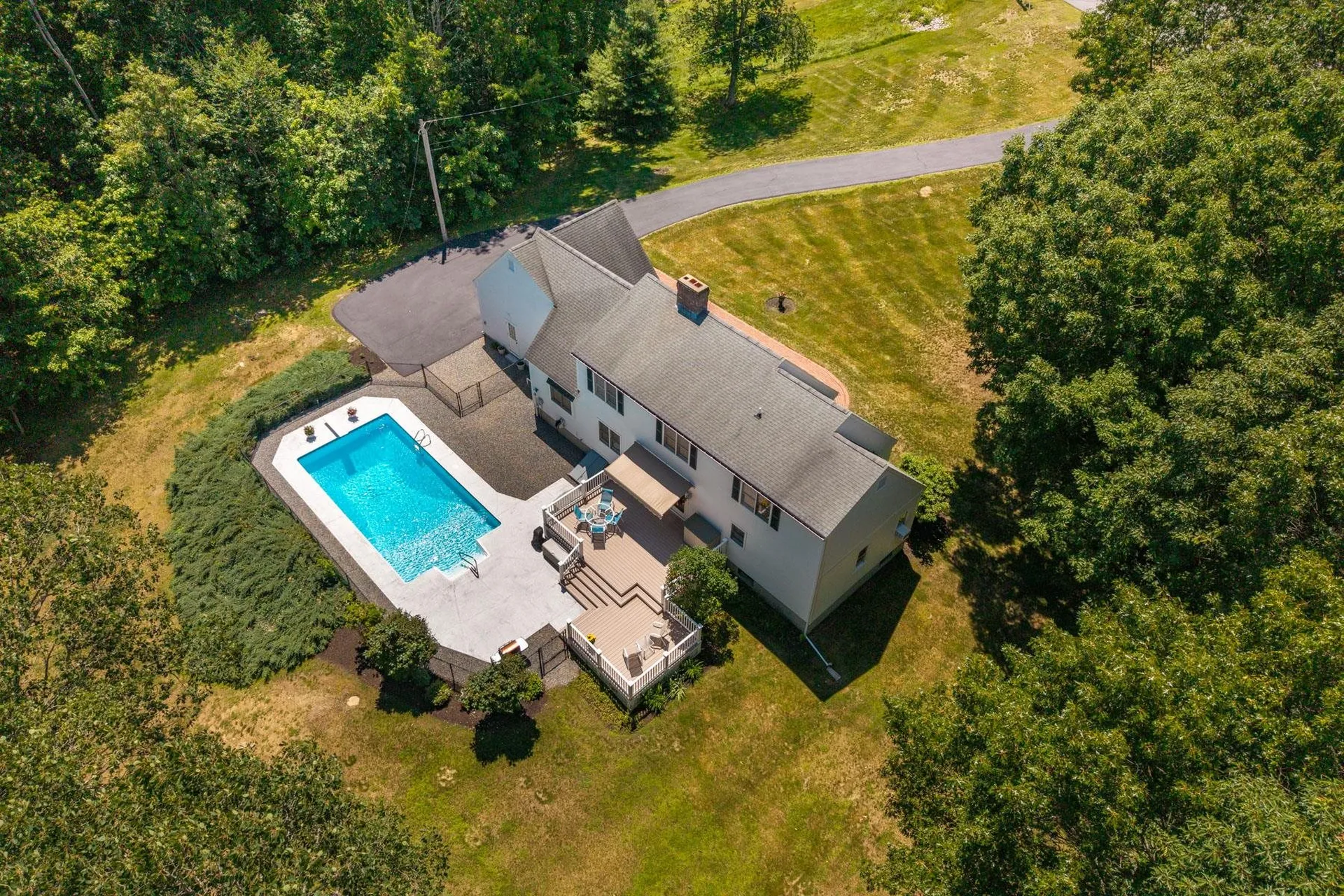 7 Bartlett Road Stratham NH 03885
