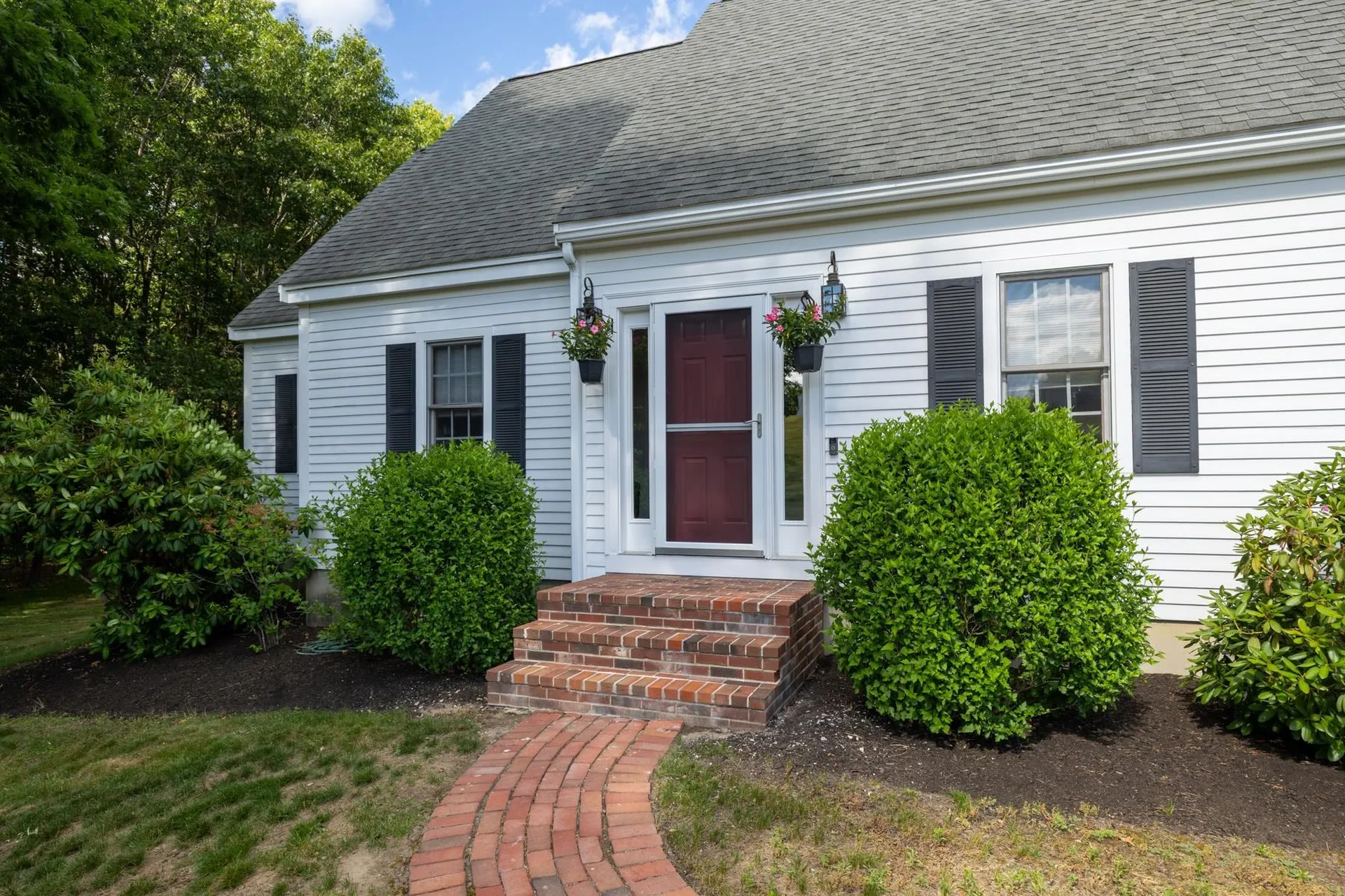 7 Bartlett Road Stratham NH 03885