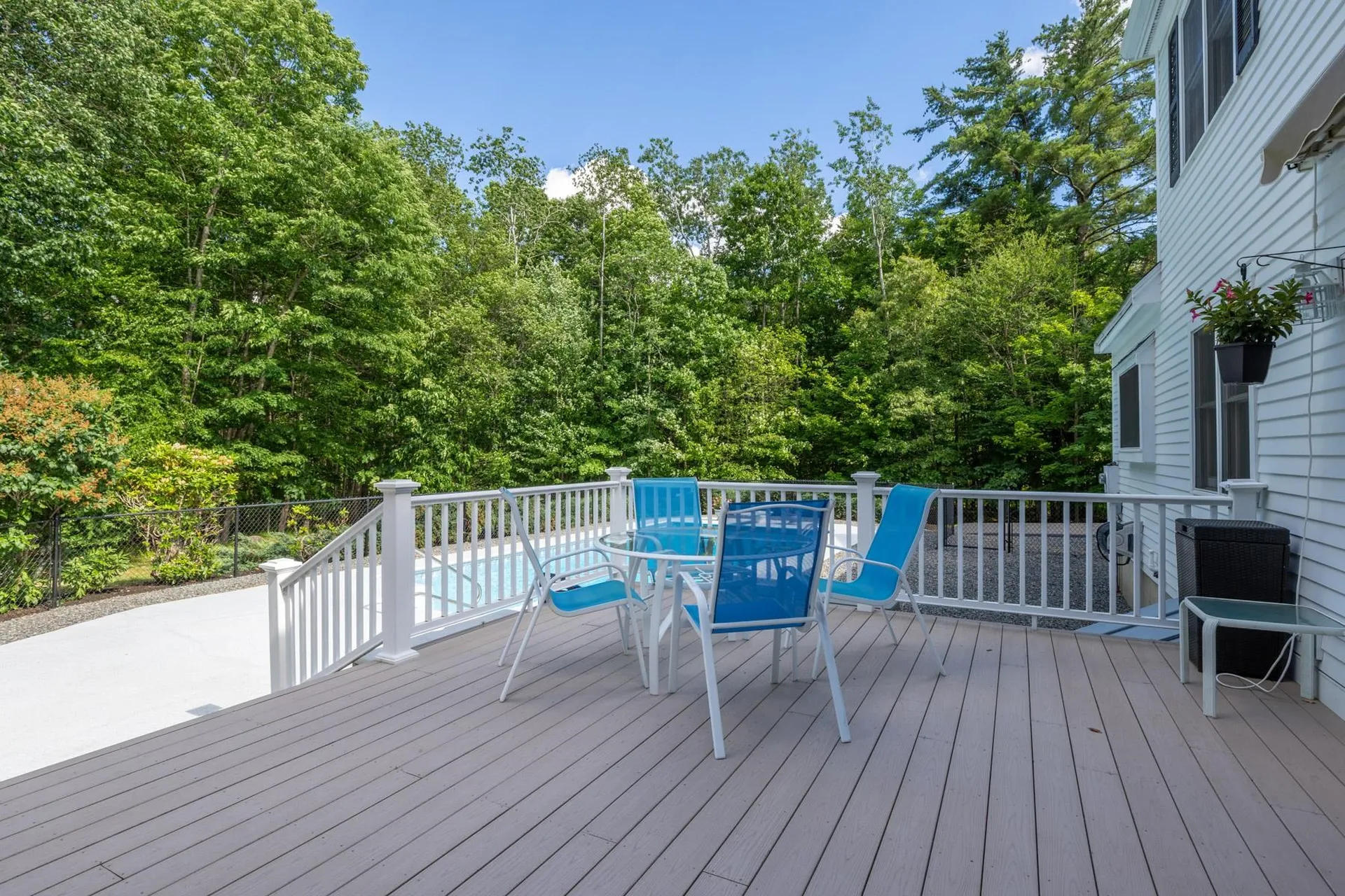 7 Bartlett Road Stratham NH 03885