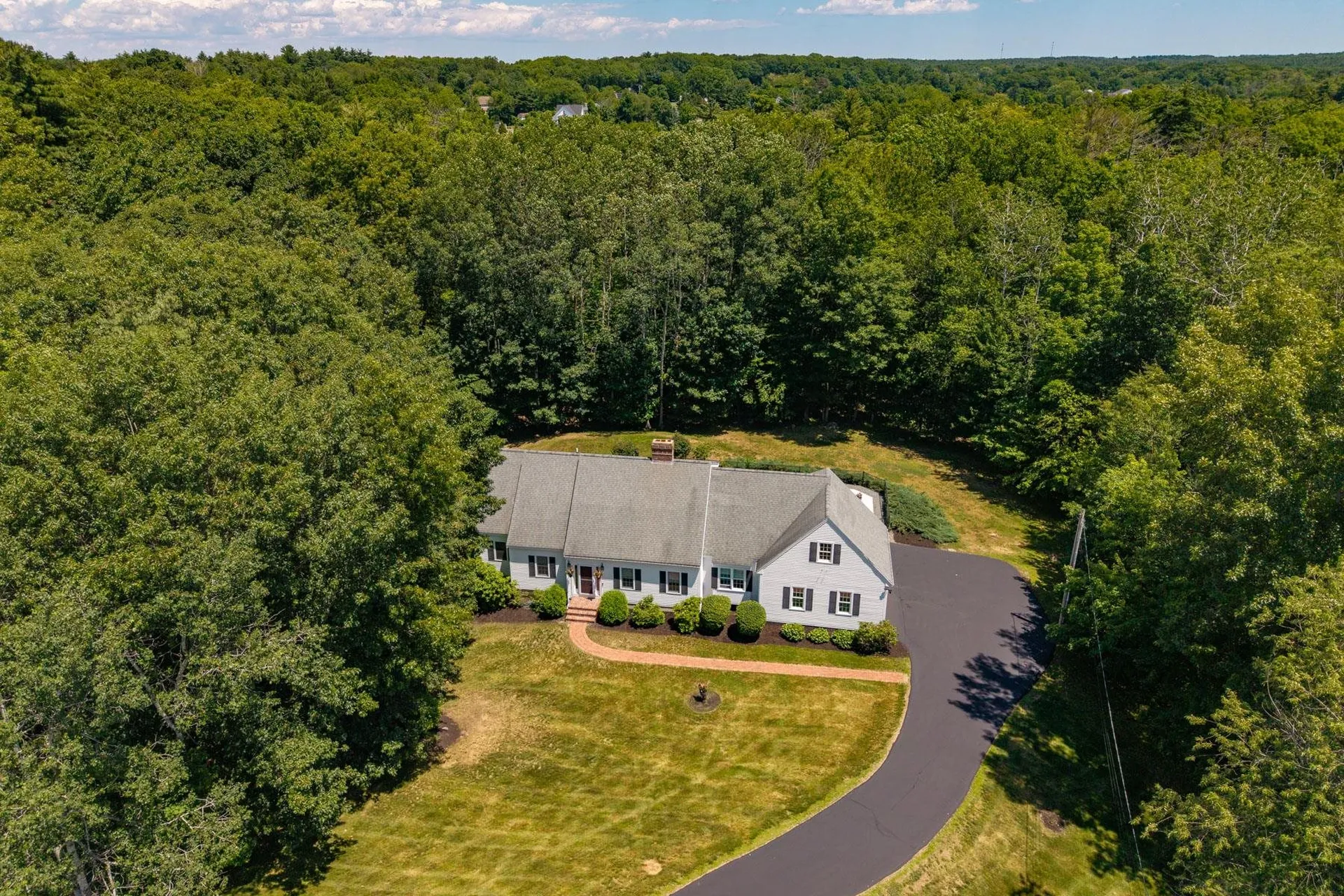 7 Bartlett Road Stratham NH 03885