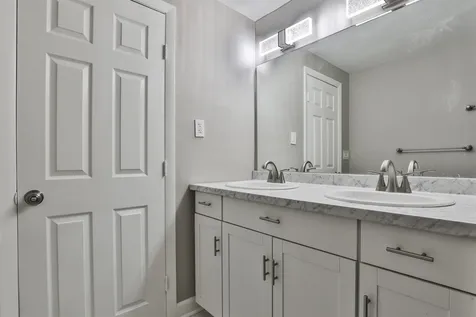 37 Cannongate Iii Road Nashua NH 03063