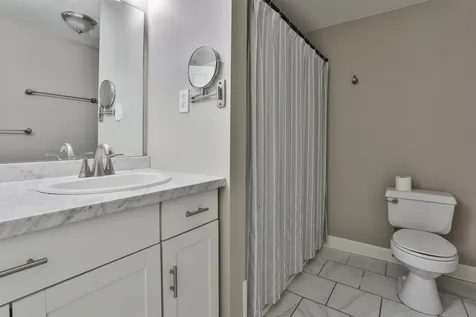 37 Cannongate Iii Road Nashua NH 03063