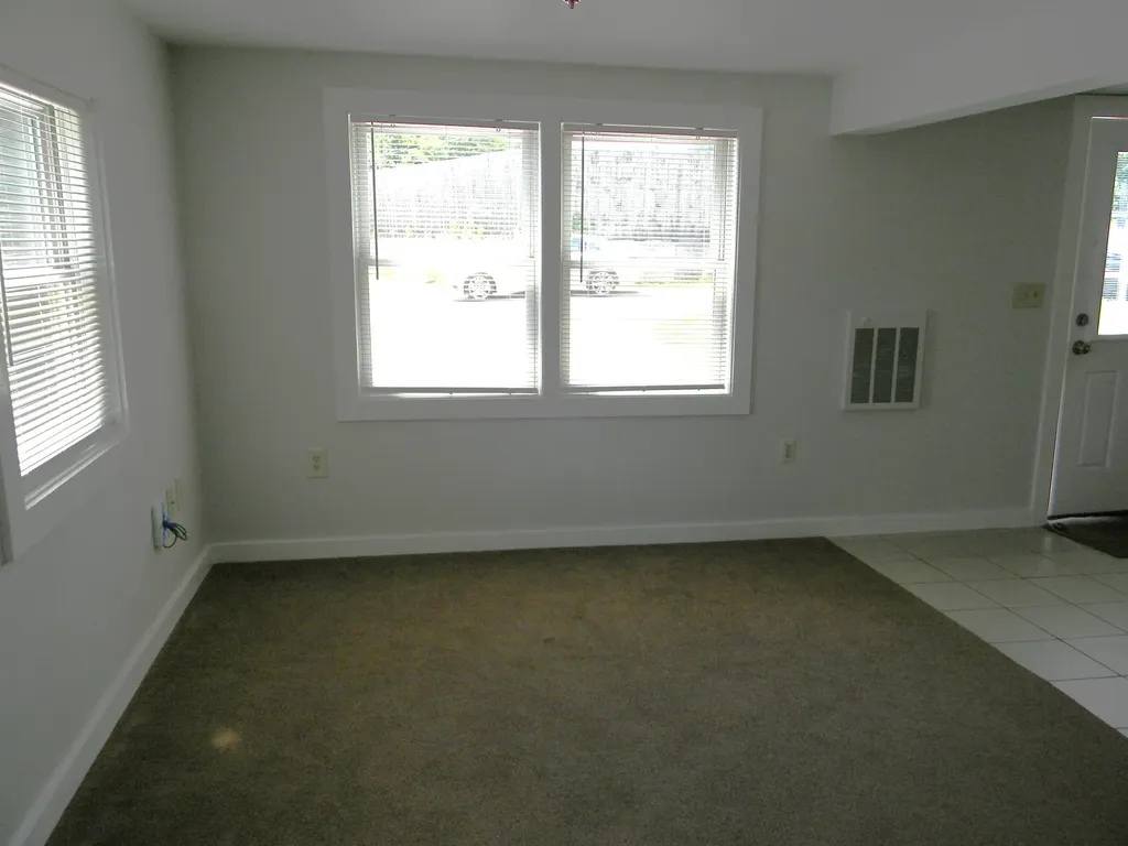 43 Route 125 Kingston NH 03848