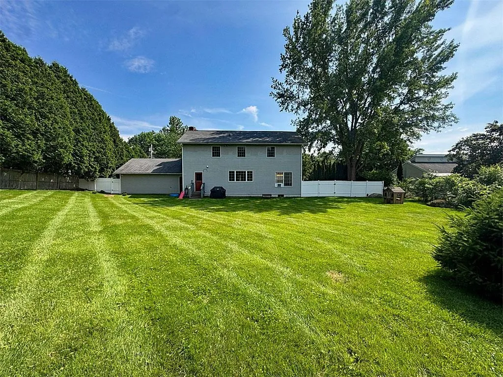 17 Elmwood Drive Rutland City VT 05701