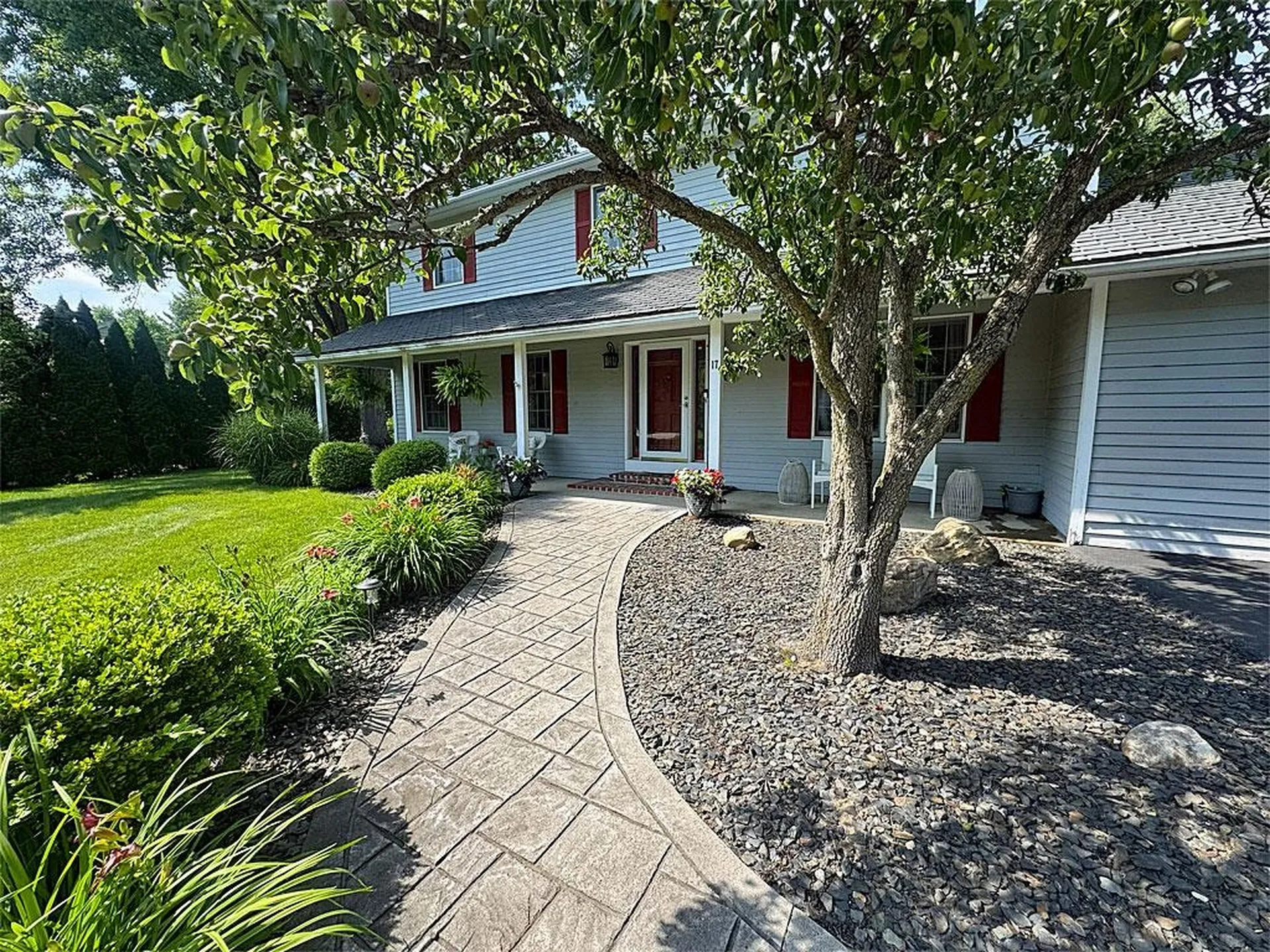 17 Elmwood Drive Rutland City VT 05701