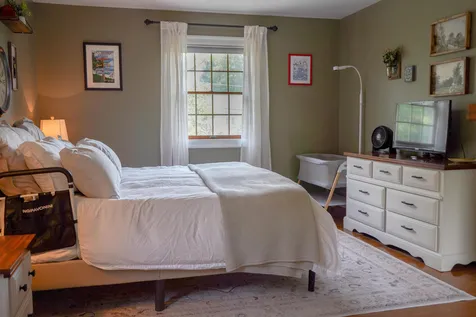 17 Elmwood Drive Rutland City VT 05701