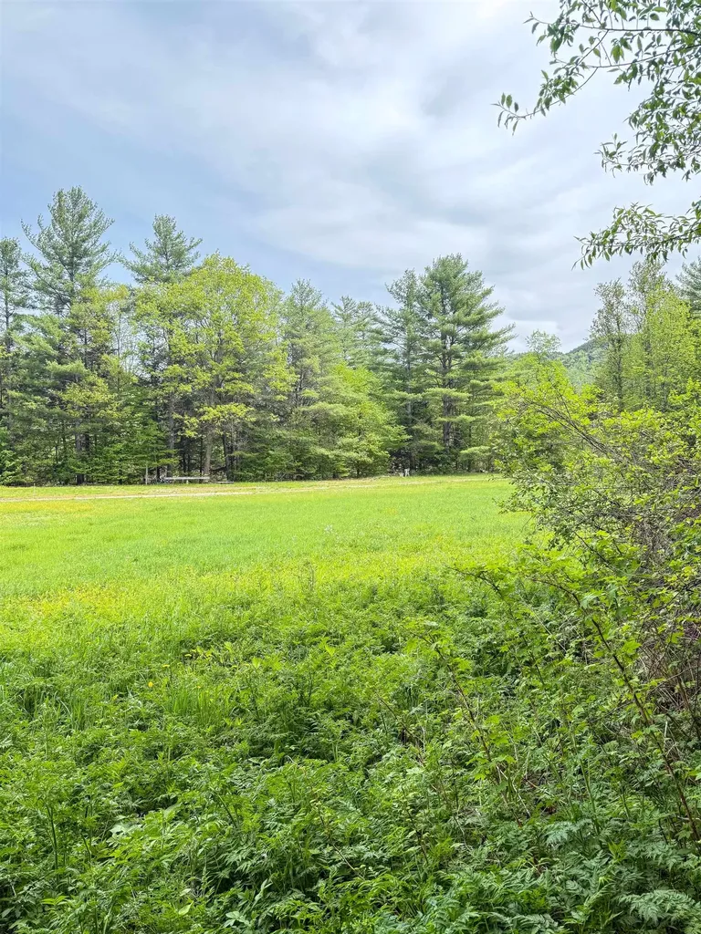 3051 Vt Route 107 Stockbridge VT 05772