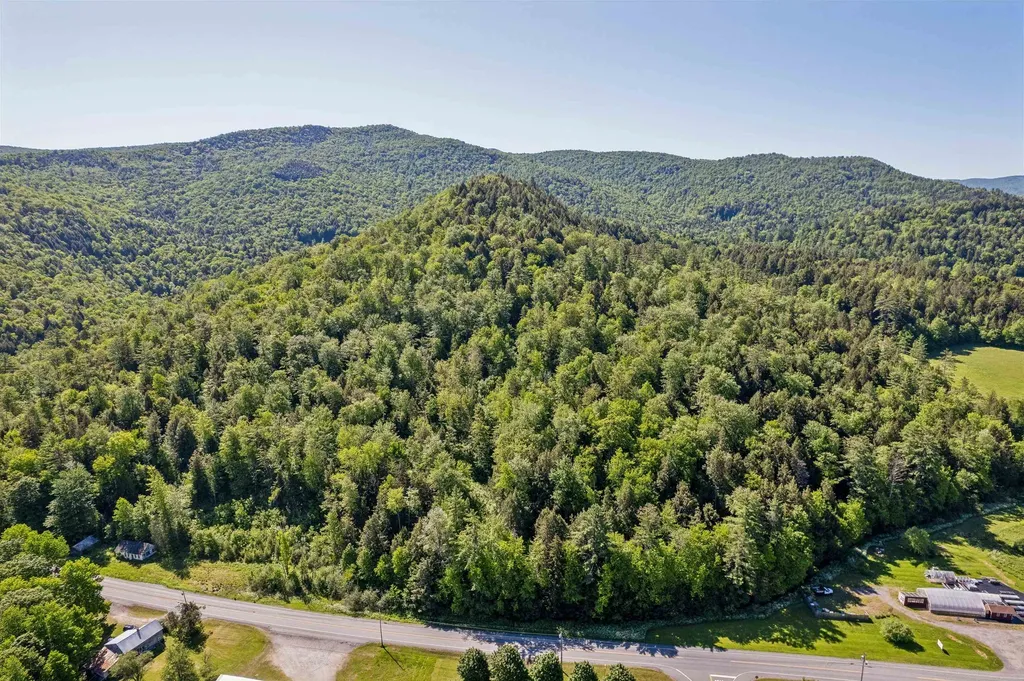 3051 Vt Route 107 Stockbridge VT 05772