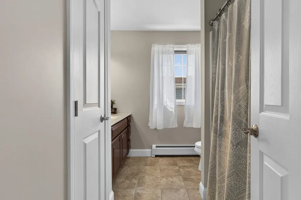9 Rae Brook Road Hooksett NH 03106