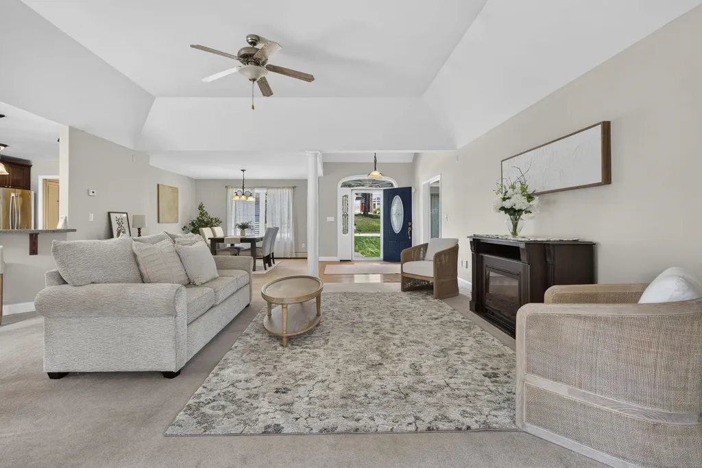 9 Rae Brook Road Hooksett NH 03106