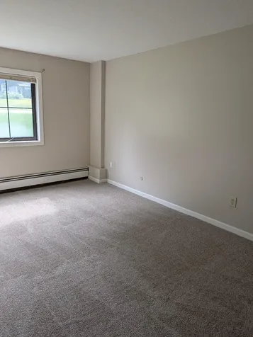 128 Mammoth Road Hooksett NH 03106