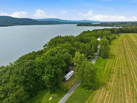 364 Delong Lane Shoreham VT 05734
