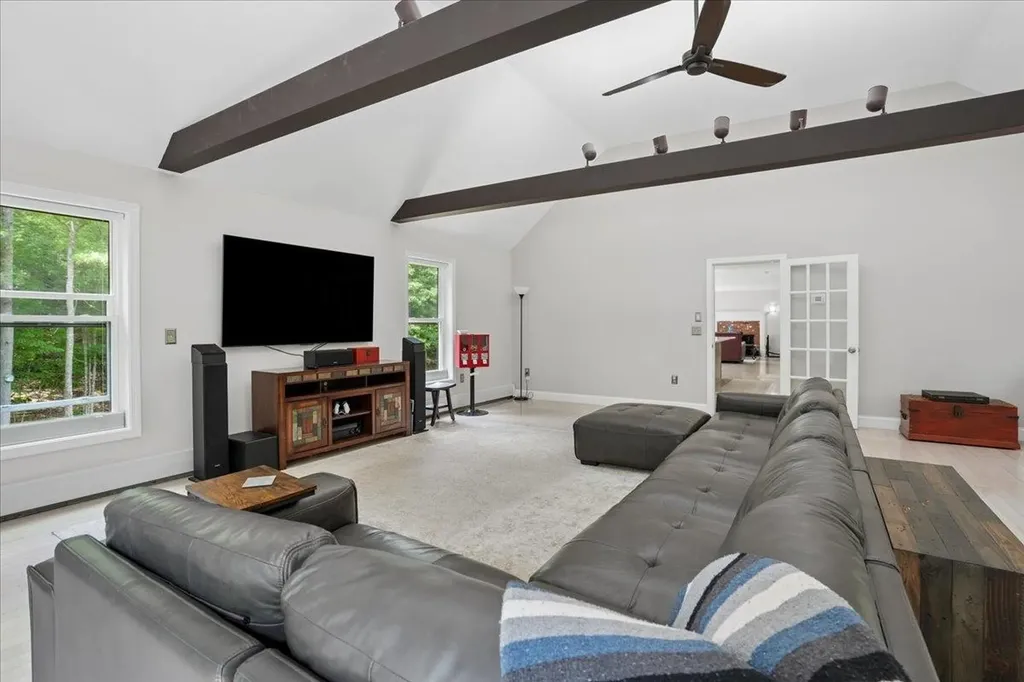 3 Kendall Hill Road Mont Vernon NH 03057