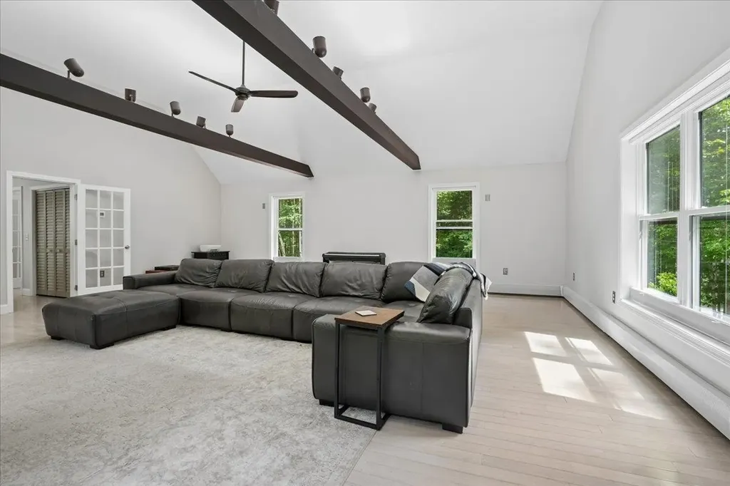 3 Kendall Hill Road Mont Vernon NH 03057