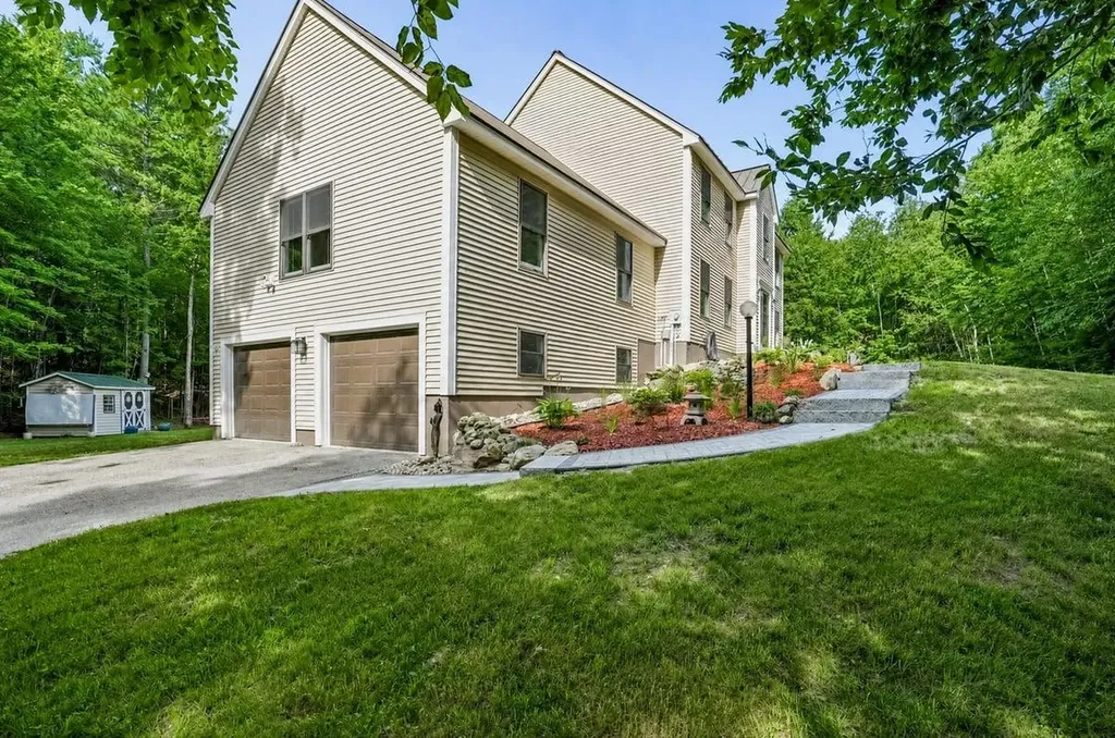 3 Kendall Hill Road Mont Vernon NH 03057