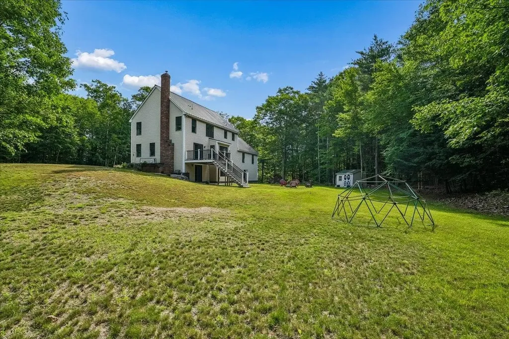 3 Kendall Hill Road Mont Vernon NH 03057