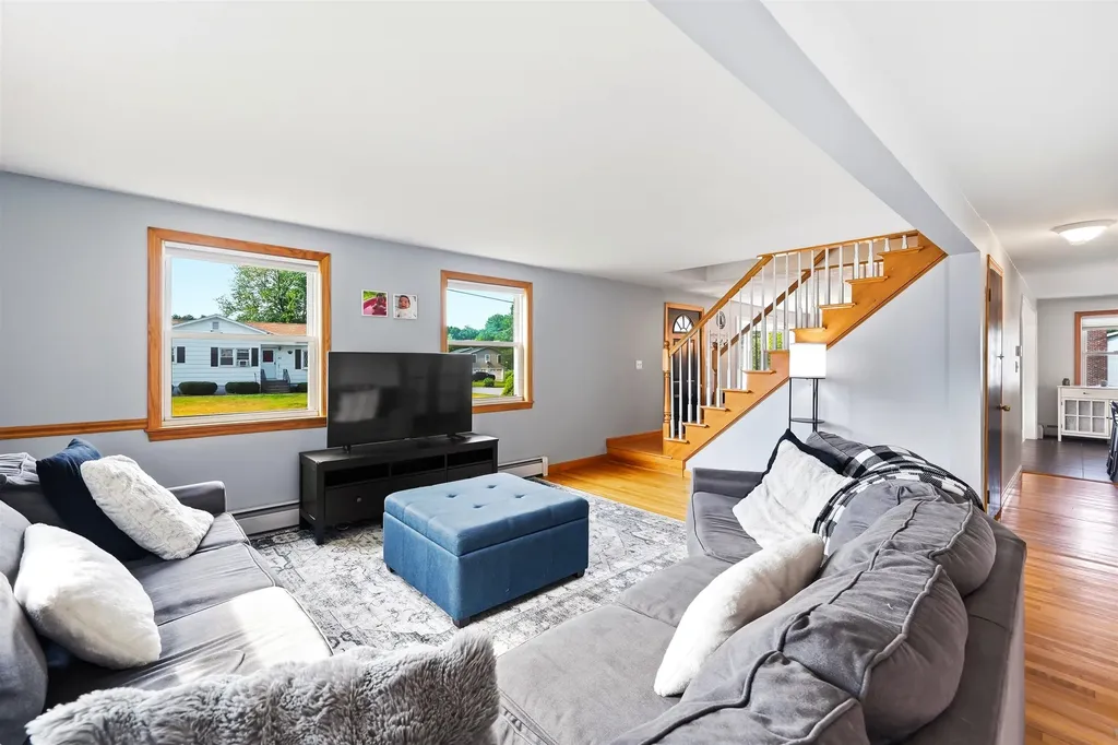 22 Colonial Drive Salem NH 03079