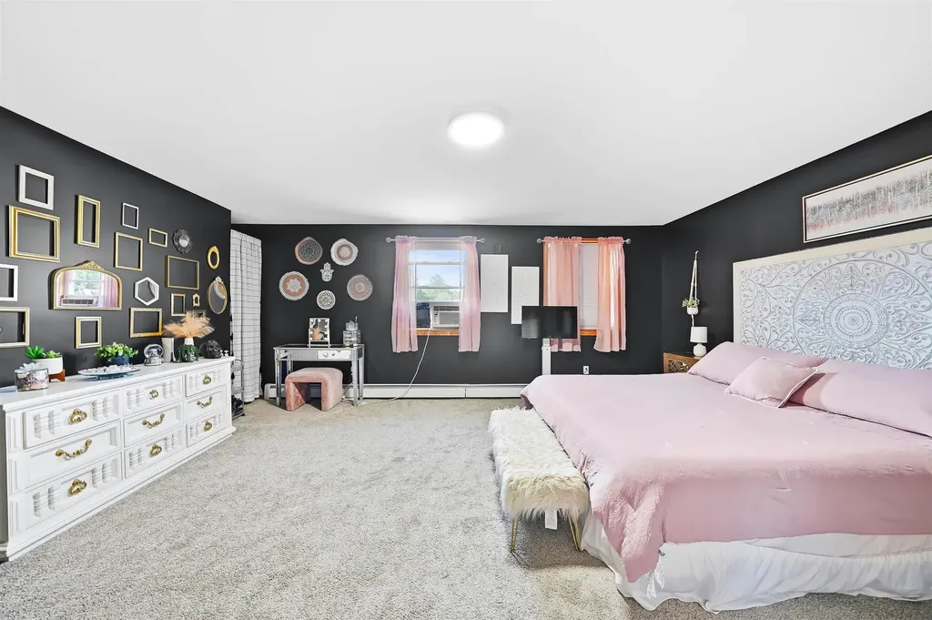 22 Colonial Drive Salem NH 03079