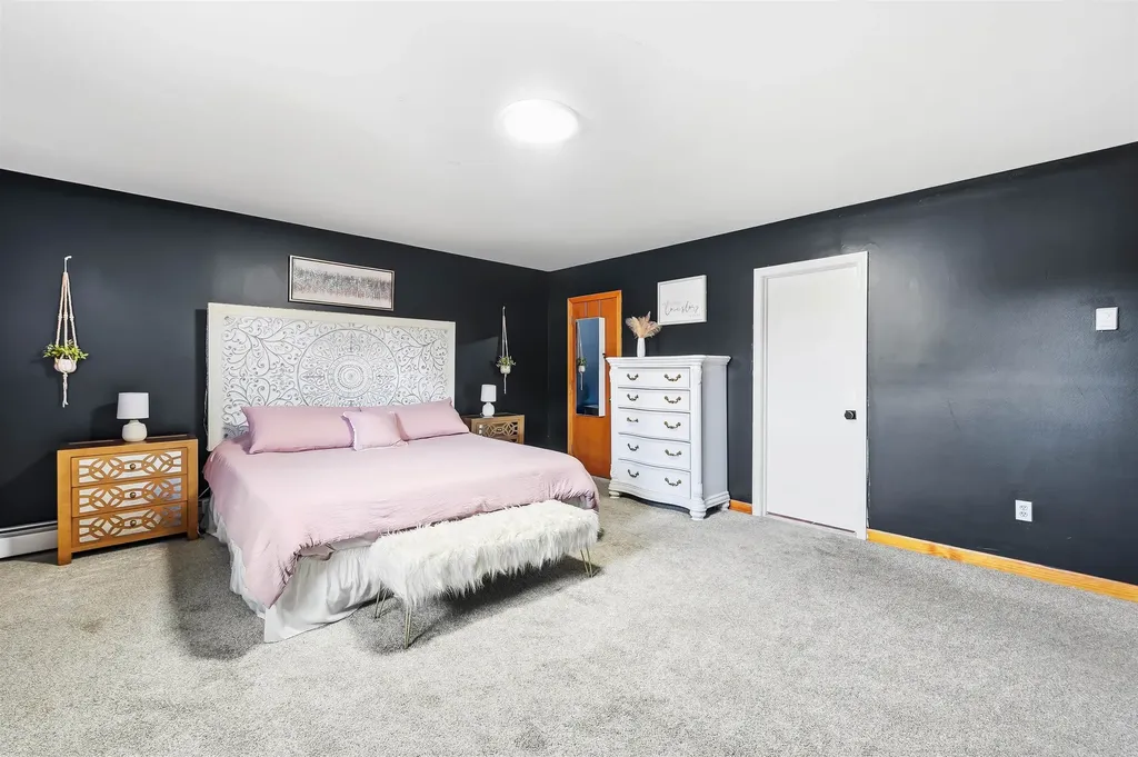 22 Colonial Drive Salem NH 03079