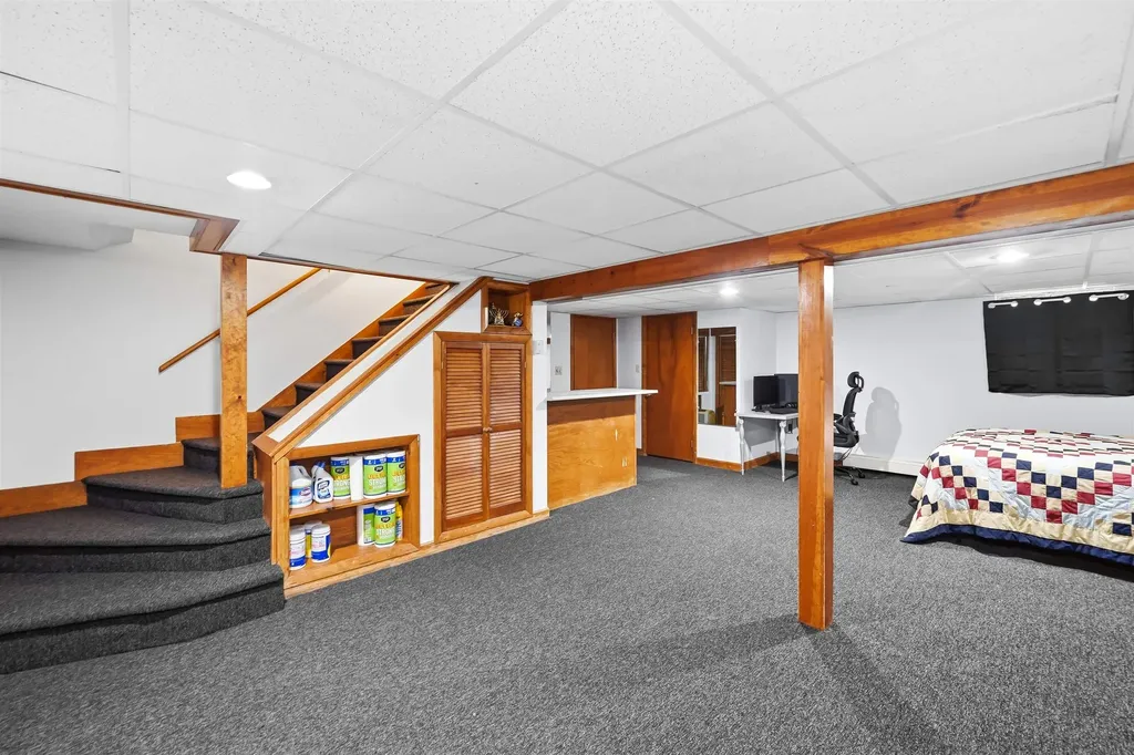 22 Colonial Drive Salem NH 03079