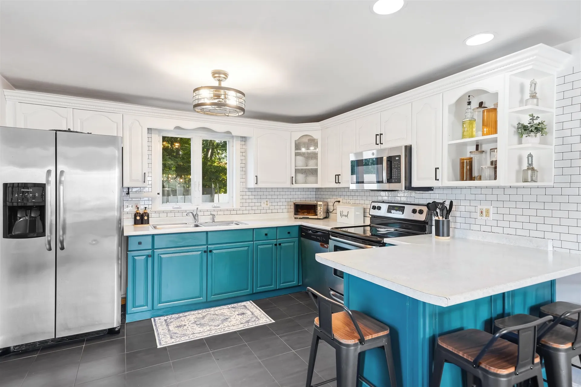 22 Colonial Drive Salem NH 03079