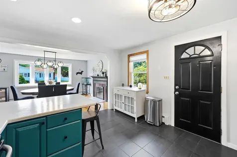 22 Colonial Drive Salem NH 03079