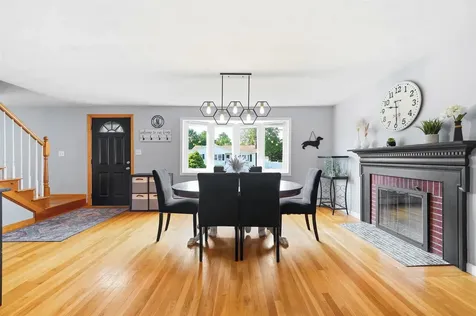 22 Colonial Drive Salem NH 03079