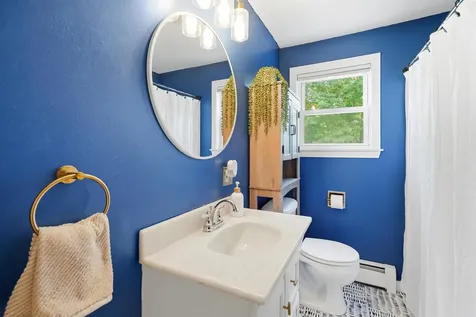 22 Colonial Drive Salem NH 03079