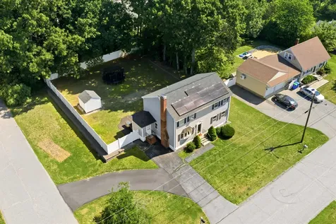 22 Colonial Drive Salem NH 03079