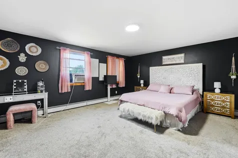 22 Colonial Drive Salem NH 03079