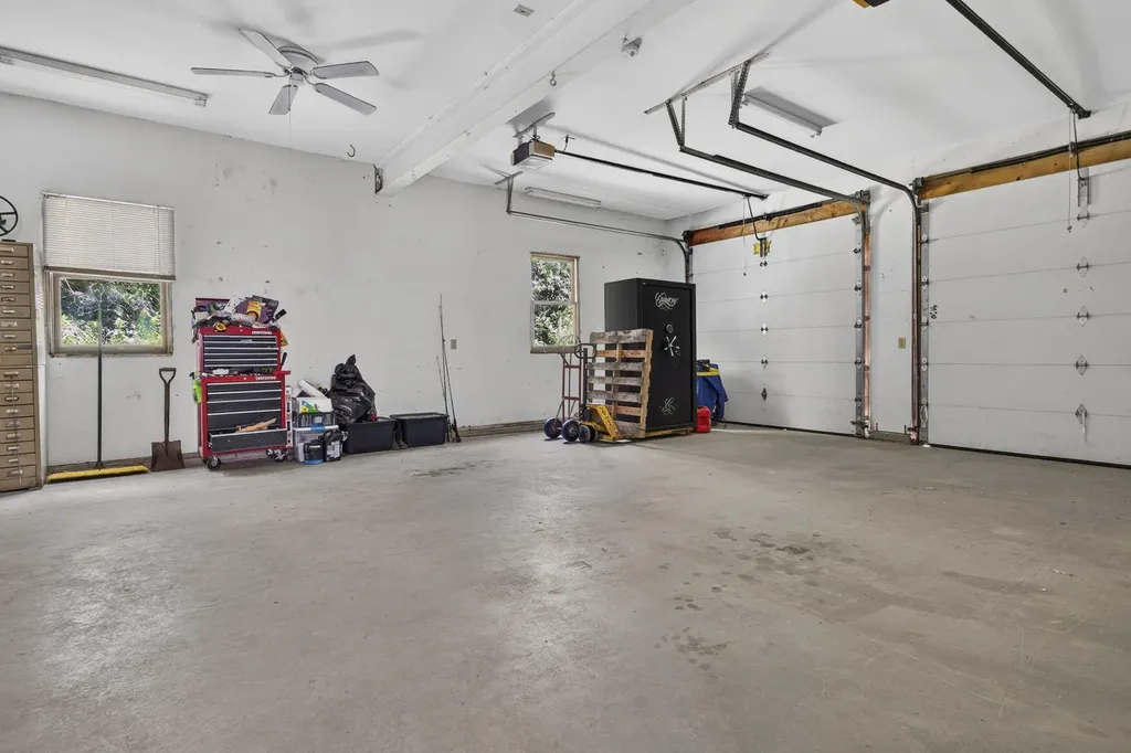 211 Mount Delight Road Deerfield NH 03037