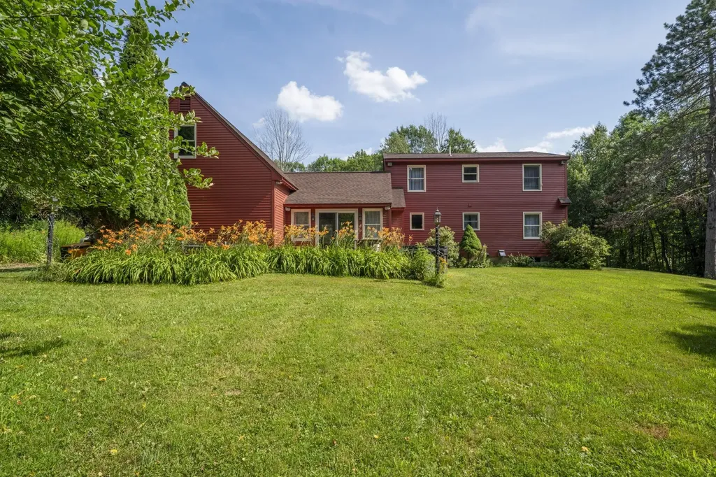 211 Mount Delight Road Deerfield NH 03037