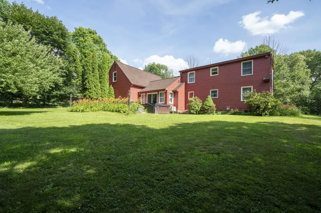 211 Mount Delight Road Deerfield NH 03037