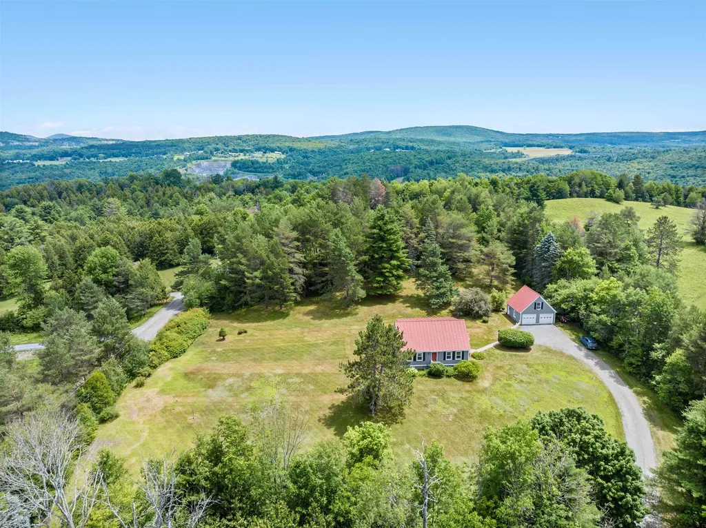 2323 Snowbridge Road Williamstown VT 05679