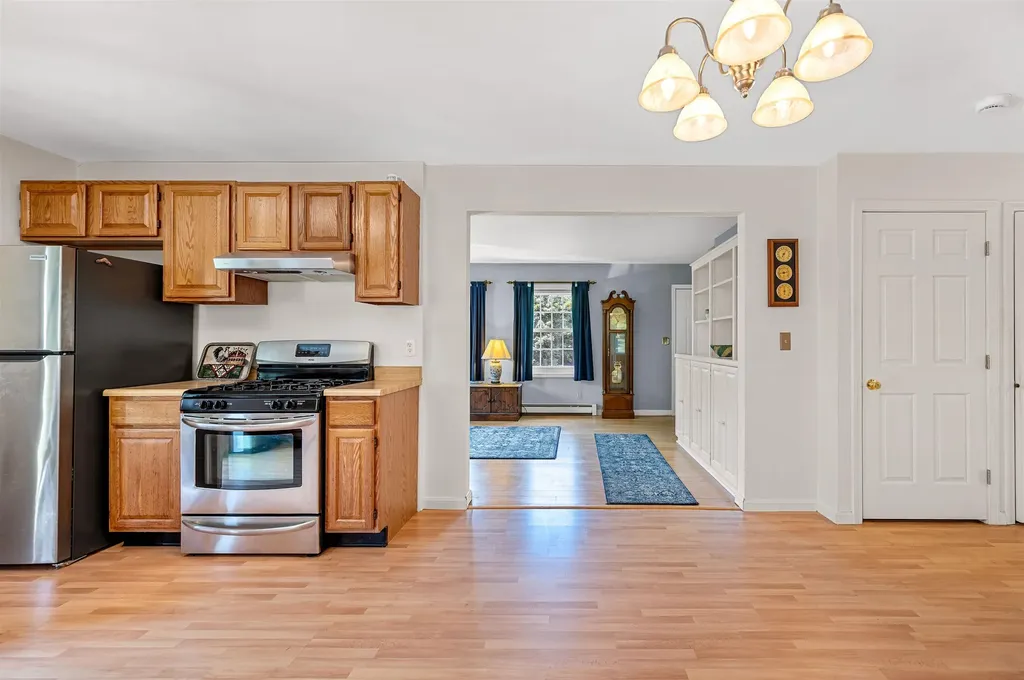 2323 Snowbridge Road Williamstown VT 05679