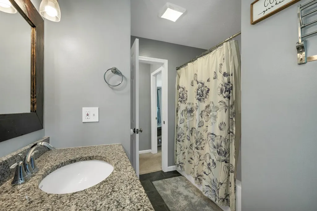 98 Eaton Road Pittsfield NH 03263