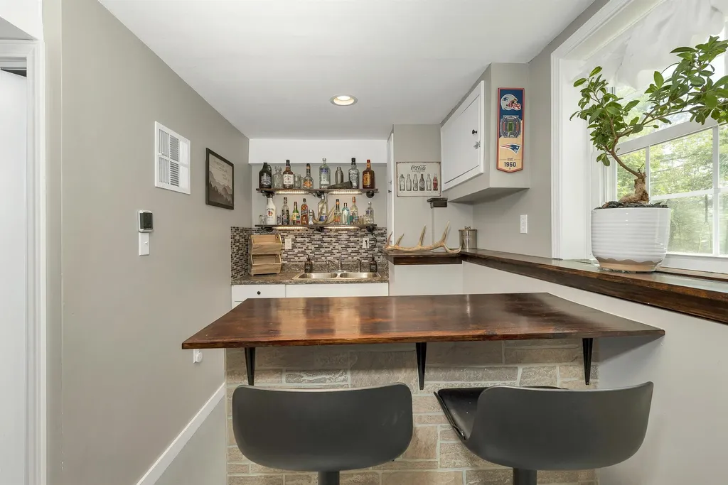 98 Eaton Road Pittsfield NH 03263