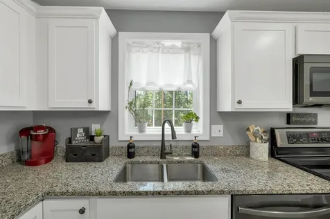 98 Eaton Road Pittsfield NH 03263