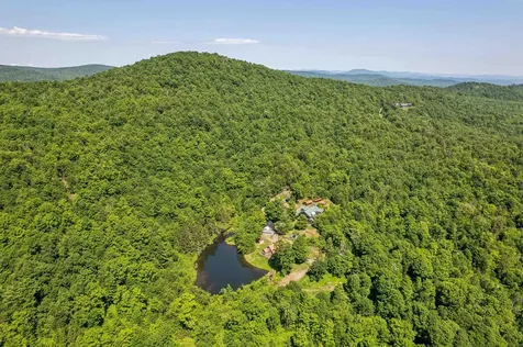 817 Gulf Road Barnard VT 05031