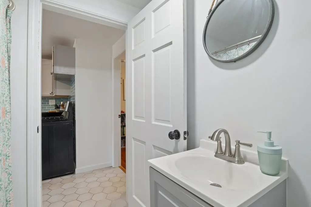 30 Whittier Street Dover NH 03820
