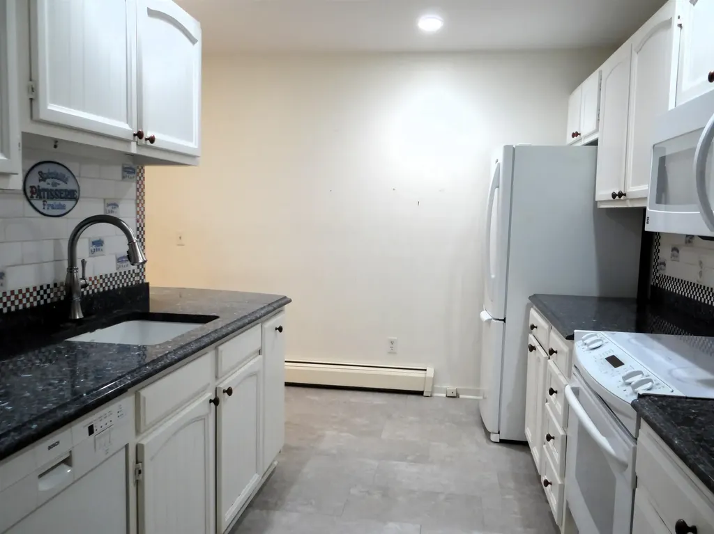 31 Pleasant Street Lebanon NH 03784