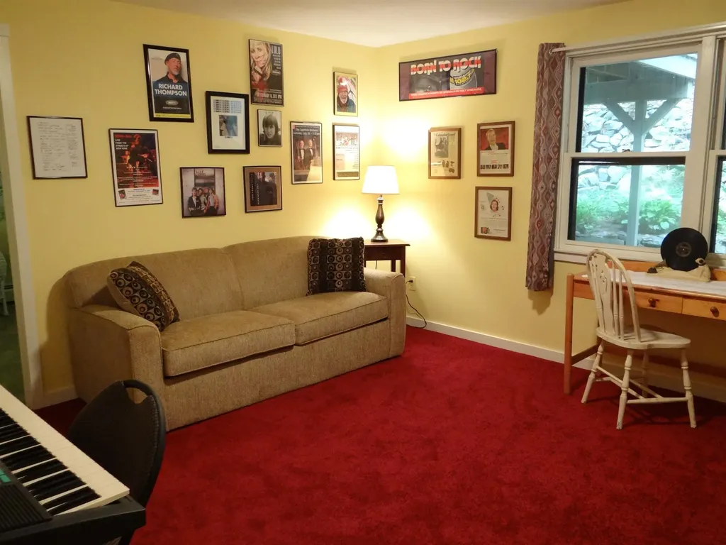 31 Pleasant Street Lebanon NH 03784