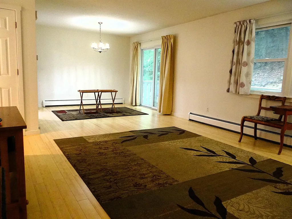 31 Pleasant Street Lebanon NH 03784