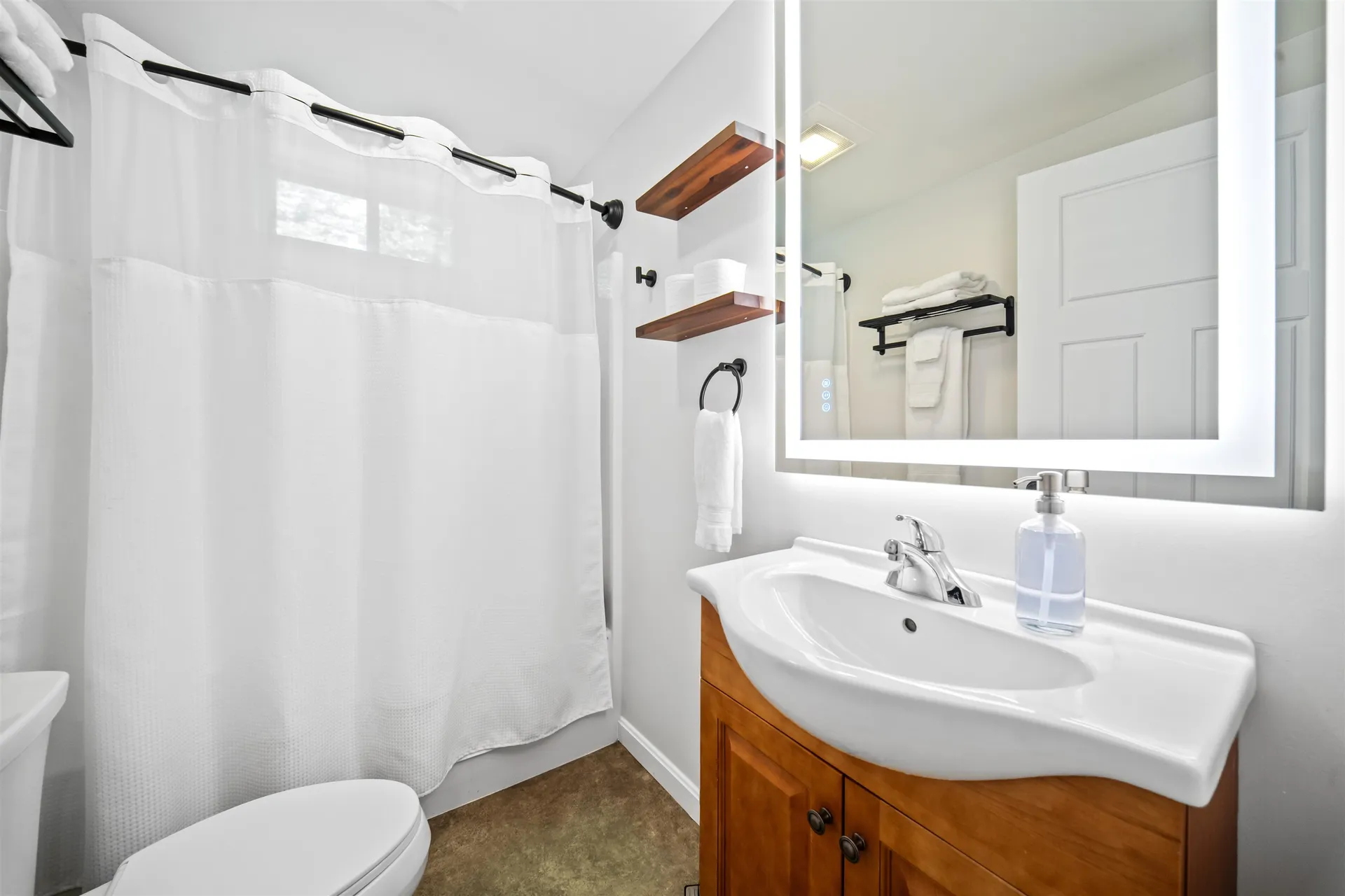 589 Laconia Road Tilton NH 03276