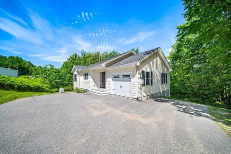 589 Laconia Road Tilton NH 03276
